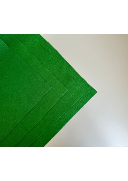Yeşil Renk Metrelik Ince Keçe Kumaş Keçe 1 mm Aktivite Keçesi Renkli Keçe 1 Metre (100 cm x 100 Cm)