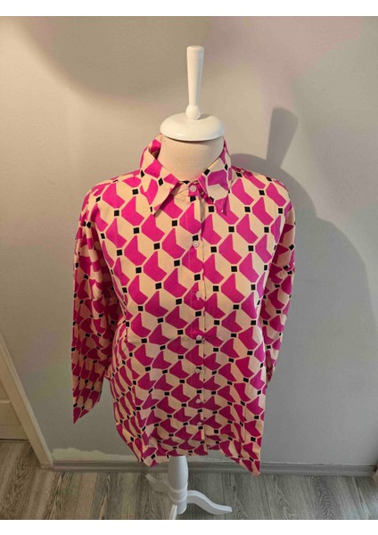 Retro Geometrik Desenli Oversize Gömlek – Pembe Fırtına