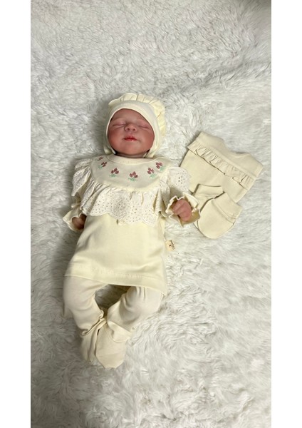 Yenidoğan Bebek 5 Parça Hastane Çıkışı Seti - Dantelli, Çiçek Nakışlı, Eldiven-Patik-Şapka Dahil, %100 Organik Pamuk fiyatları