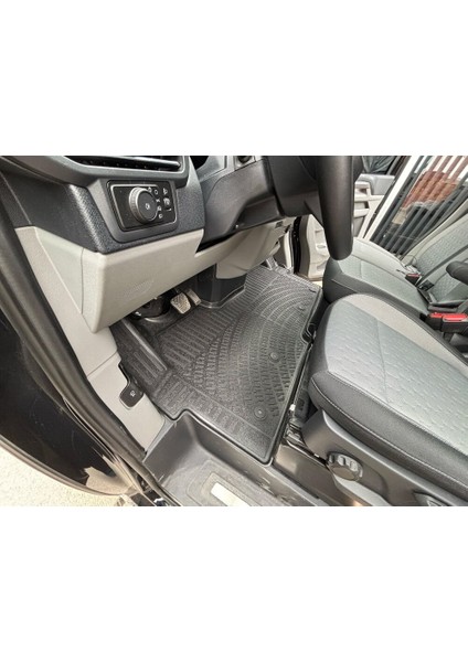 Ford Tourneo Custom 2024 Sonrası 3D Havuzlu Paspas fiyatları