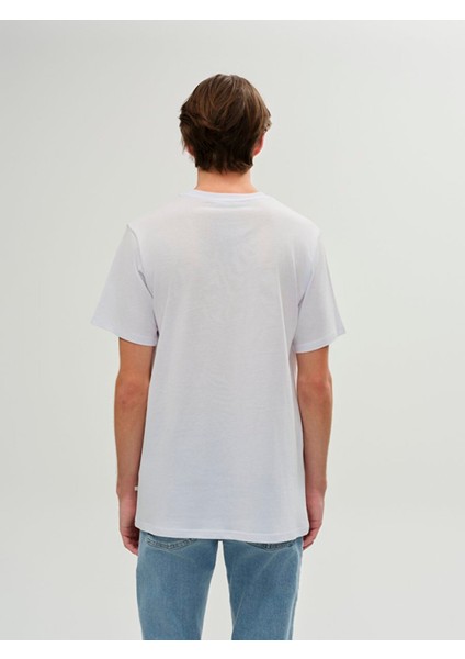 Erkek Sıfır Yaka Sıgn Baskılı Regular Beyaz T-shırt modelleri