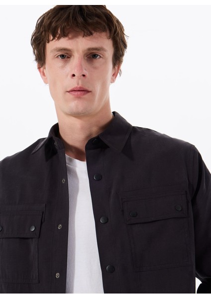 Siyah Regular Fit Erkek Gömlek GU25MSS15001 modelleri