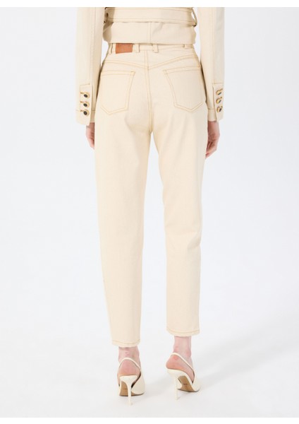 Normal Bel Dar Paça Mom Fit Ekru Kadın Denim Pantolon Kot Pantolon 2026 fırsatları