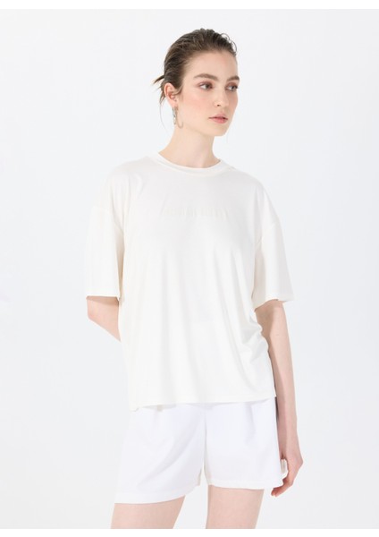 Bisiklet Yaka Kırık Beyaz Kadın T-Shirt The Relax Tshırt 4010 modelleri