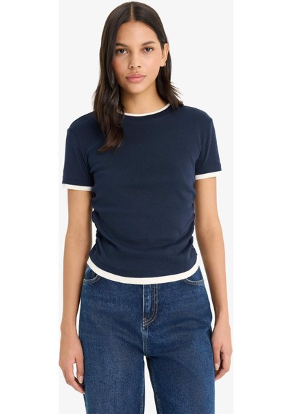 Slim Fit Dar Kesim Bisiklet Yaka Ribana Kısa Kollu Tişört F3504AX25SM modelleri