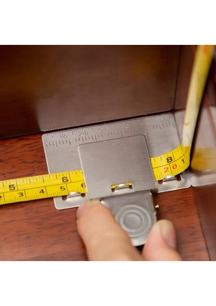 Siyah Metal Ölçüm Bandı Klip Tutucu Hassas ve Net Ölçüm Aracı Ağaç Işleme Konumlandırma Aksesuarları Ahşap Ölçü Bul Araçları (Yurt Dışından) fırsatları