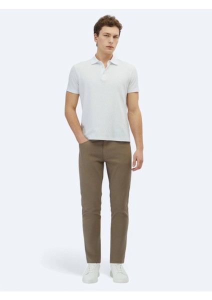 Beyaz Desenli Polo Yaka Pamuk Karışımlı T-Shirt fiyatları