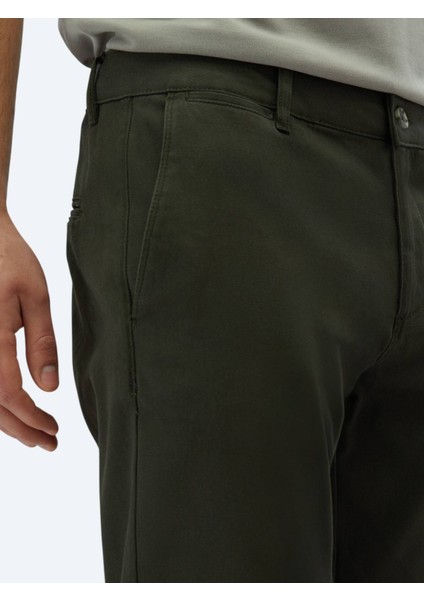 Haki Düz Dokuma Regular Fit Casual Pamuk Karışımlı Pantolon