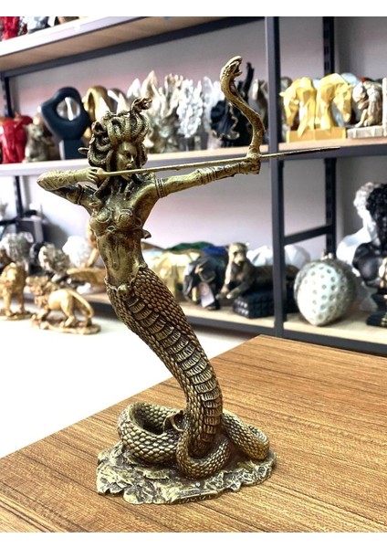 Dekoratif Mitolojik Dişi Canavar Medusa Biblosu Heykeli (Polyester) modelleri