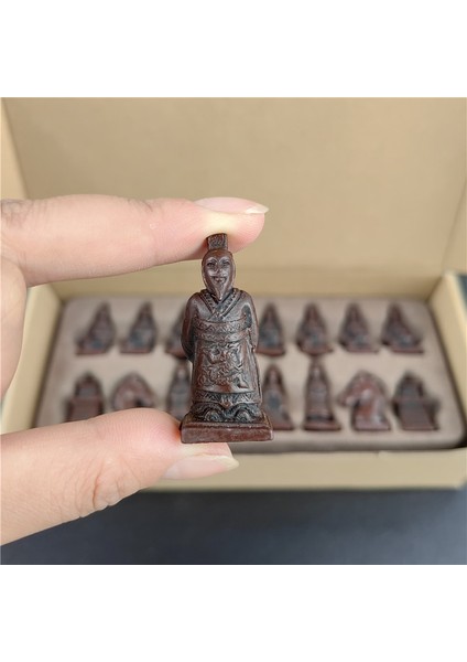 Terra-Cotta Retro Delibery Yapımı Eski Trompet Satranç Taşları Deri Satranç Tahtası 28 cm (11 Inç) El Yapımı Figür Oyunu (Yurt Dışından) fırsatları