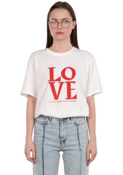 Bisiklet Yaka Love Baskılı %100 Pamuk Oversize Kalıp T-Shirt indirimleri