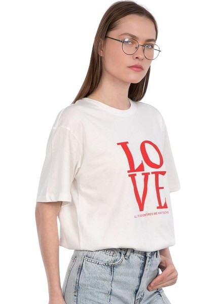 Bisiklet Yaka Love Baskılı %100 Pamuk Oversize Kalıp T-Shirt