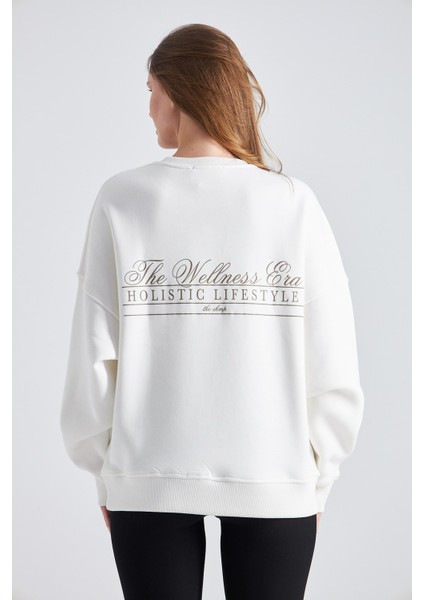 The Wellness Era Kahverenk Baskılı Oversize Beyaz Kadın Sweatshirt fiyatları