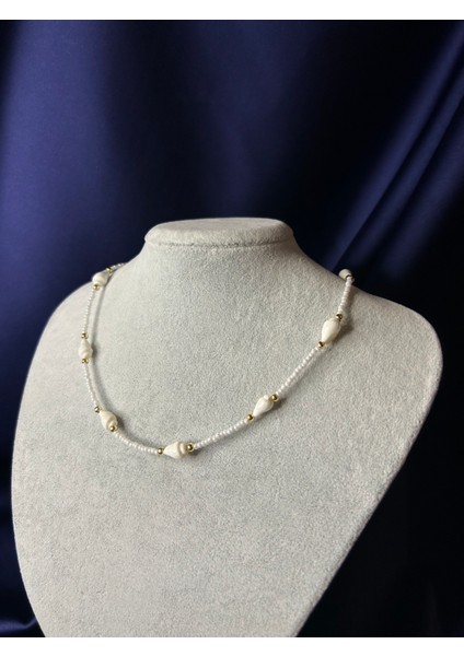 Deniz Kabuklu Beyaz Boncuklu Kolye fiyatları