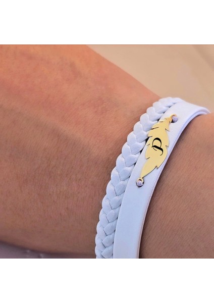 14 Ayar Altın Plakalı Kadınlar İçin Yaprak Motifli Derili Harfe Özel Bileklik modelleri