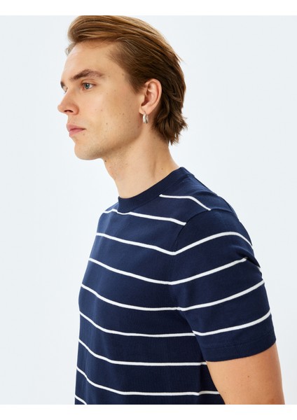 Çizgili Bisiklet Yaka Viskon Kısa Kollu Triko Tişört