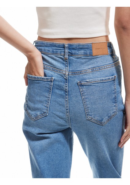 Normal Bel Dar Kesim Pamuklu Jean Pantolon - Slim Straight Jean modelleri