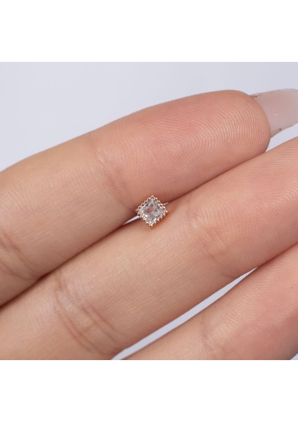 Kare Taşlı Çelik Tragus Küpe NUR-KE03278 fiyatları