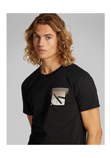 Soft Box Monogram Tee fırsatları