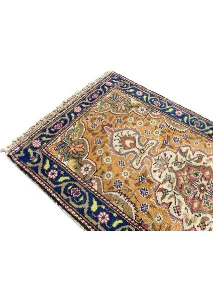 El Dokuma Bünyan Halısı Vintage 57 x 105 Krem Eskitme Yastık