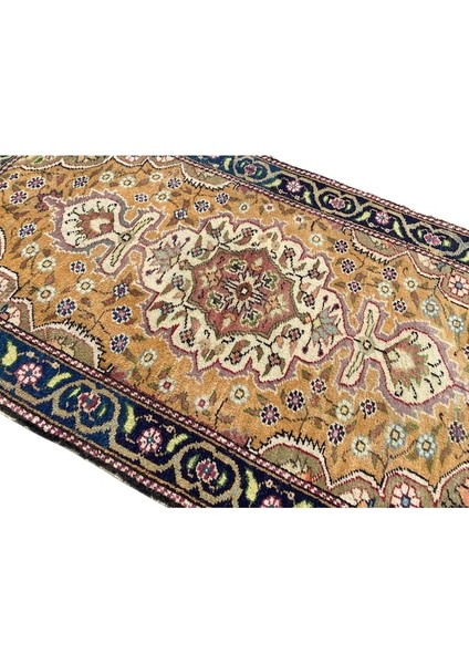 El Dokuma Bünyan Halısı Vintage 57 x 105 Krem Eskitme Yastık