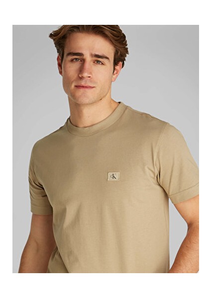 Woven Label Regular Tee fırsatları