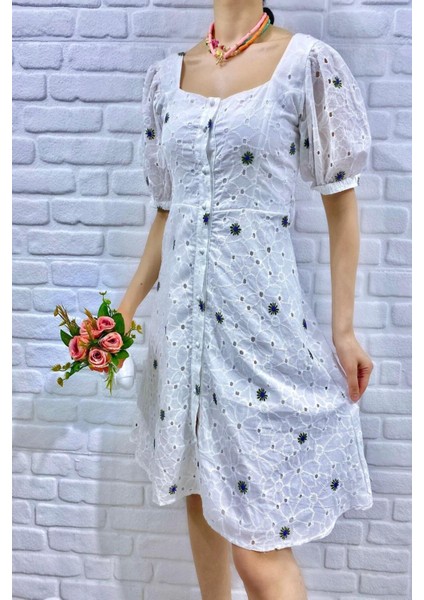 Kemerli Kare Yaka Elbise