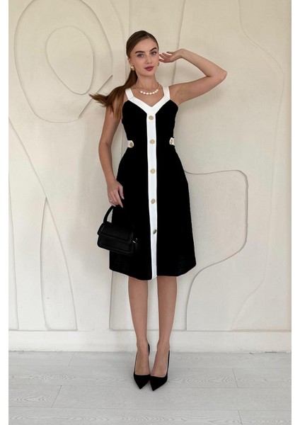 Süs Cepli Askılı Elbise