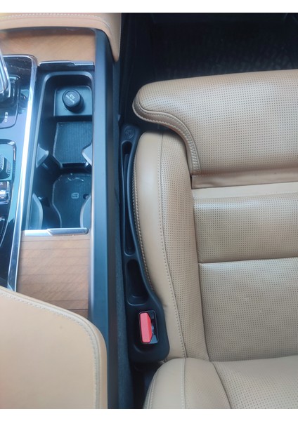 Sasa Volvo XC40 Model Ön Koltuk Arası Boşluk Doldurma Aparatı fırsatları