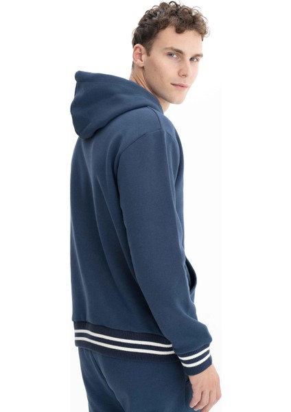 Erkek Relax Fit 3 İplik Kapşonlu Kanguru Cepli Sweatshirt K26254625601