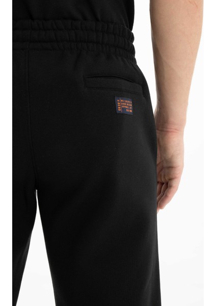 Erkek Basic Regular Fit Lastikli Dar Paça Eşofman Altı K26174680301