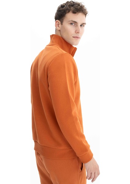 Erkek Spor Regular Fit Yarım Fermuar Dik Yaka Sweatshirt K26544625301 indirimleri