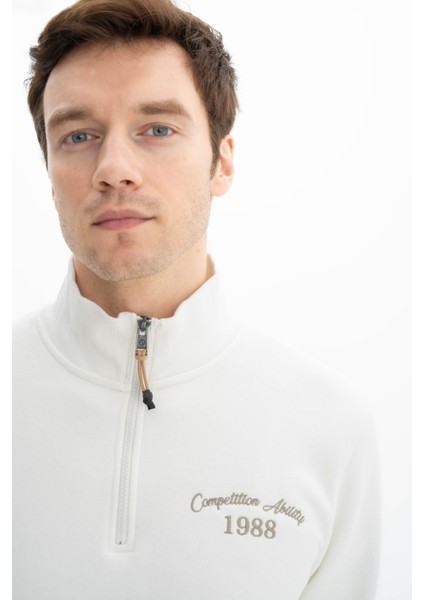 Erkek Büyük Beden Yarım Fermuar Basic Dik Yaka Sweatshirt K26544801201