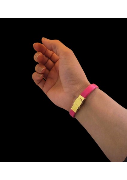 14 Ayar Altın Plakalı Oval ve Kalp Motifli Özgün Derili Kadınlara Harfe Özel Bileklik-377Harf-PEMBE indirimleri