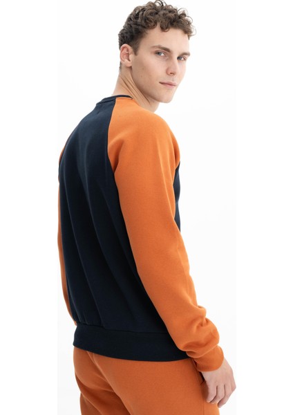 Erkek Regular Fit Baskı Yazılı Bisiklet Yaka Sweatshirt K26124600301 indirimleri