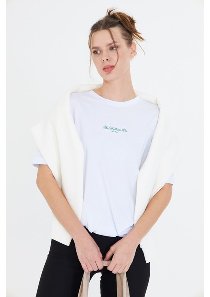 The Wellness Era Kadın Beyaz %100 Pamuk Tişört Yeşil Yazılı Bez Çanta Seti fiyatları