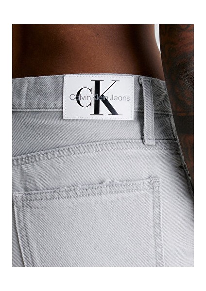 Mom Short