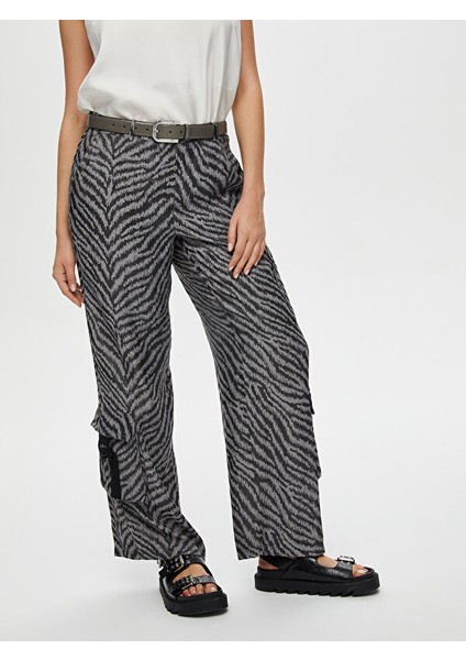 Kendinden Jakarlı Kargo Cep Detaylı Wide Leg Fit Viskon Pantolon S25PNT026 fiyatları