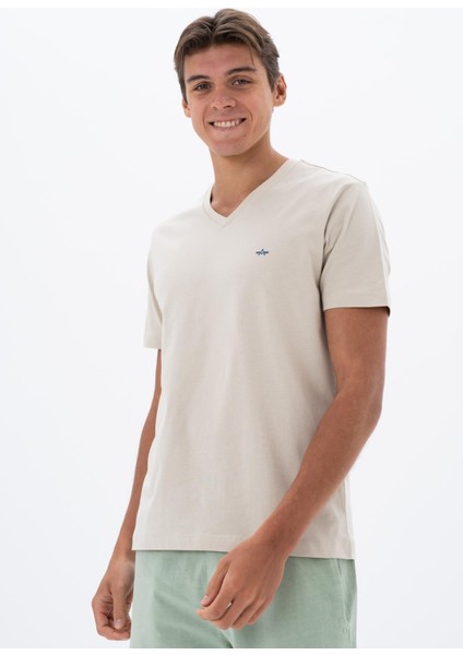 Erkek Regular Fit V Yaka Tişört Y25344404201