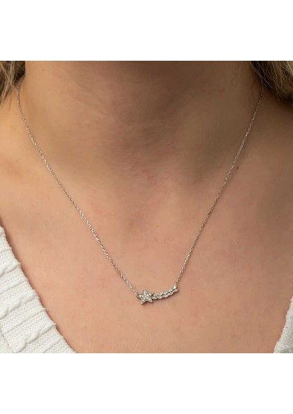 Gümüş Kayan Yıldız Kadın Kolye fırsatları