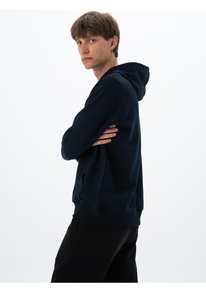 Erkek Regular Fit Kanguru Cepli Sweatshirt K24254926001
