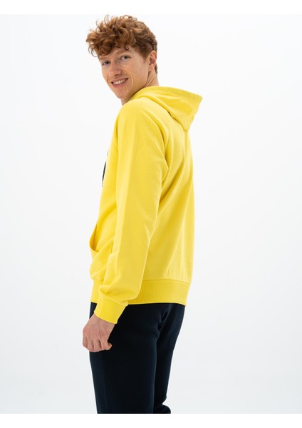 Erkek Regular Fit Kanguru Cepli Sweatshirt K24254926001