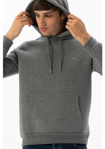 Erkek Kanguru Cepli Kapüşonlu Sweatshirt K24254928801