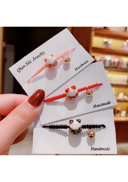 Kırmızı Kadın Kızlar Için Şans Seramik Kedi Kolyesi Japon Tarzı Takı Ile Ayarlanabilir El Yapımı Kırmızı Örgü Halat Bilezik (Yurt Dışından) fiyatları