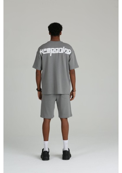 Erkek Keepgoing Baskılı 2 Iplik Şort Tişört Takımı fırsatları