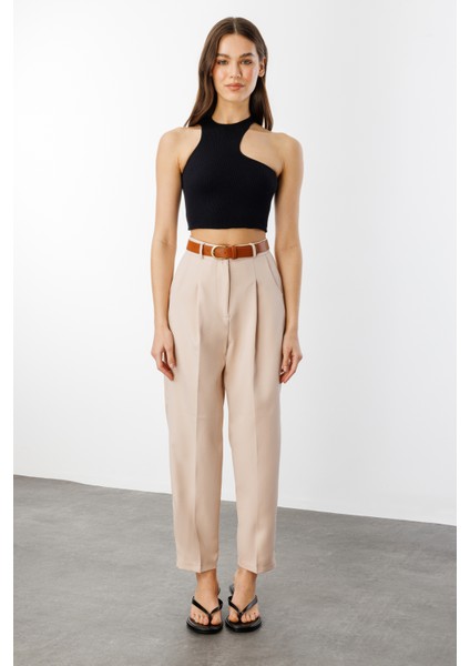 Kadın Dar Paça Pileli Kemerli Mevsimlik Kumaş Pantolon Kemerli-Pantolon fiyatları