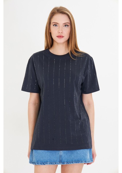 Sıra Taşlı Basic T-Shirt fırsatları