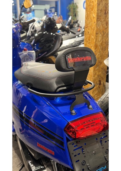 Lambretta V125-V200 Uyumlu Sissybar
