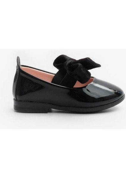 Siyah Rugan Kadife Fiyonklu Kız Çocuk Ayakkabı fiyatları