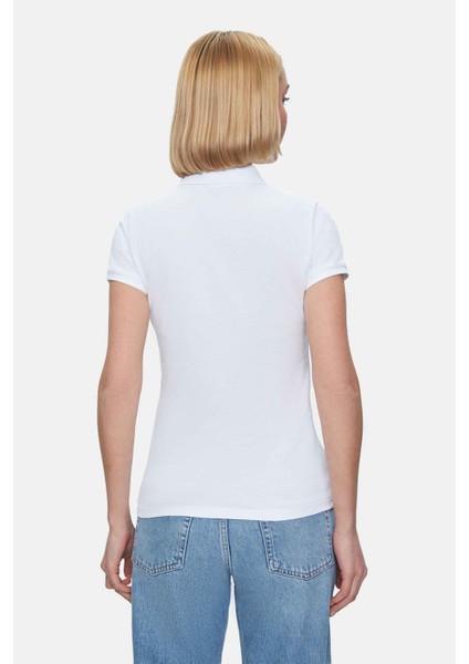 SHAVER Beyaz Polo Yaka Nakışlı Standard Fit Kadın Tshirt